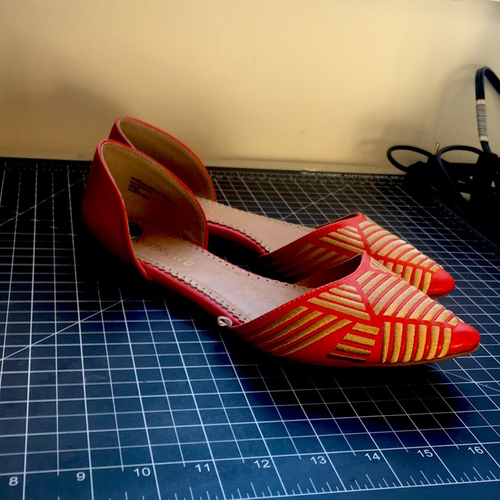 Restricted flats size 8